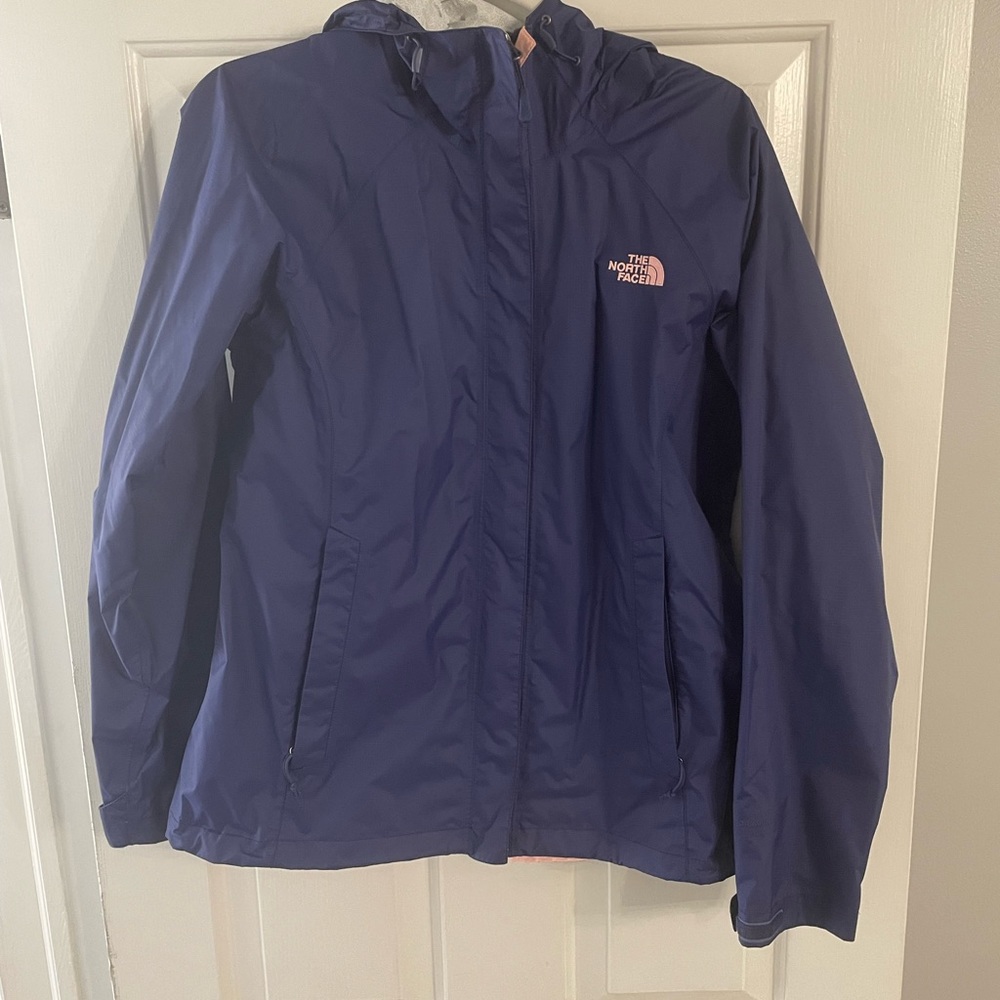North Face raincoat. Size medium.